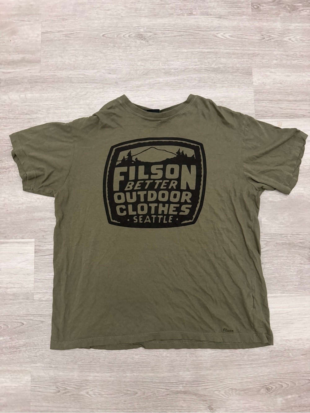 Filson graphic logo t shirt